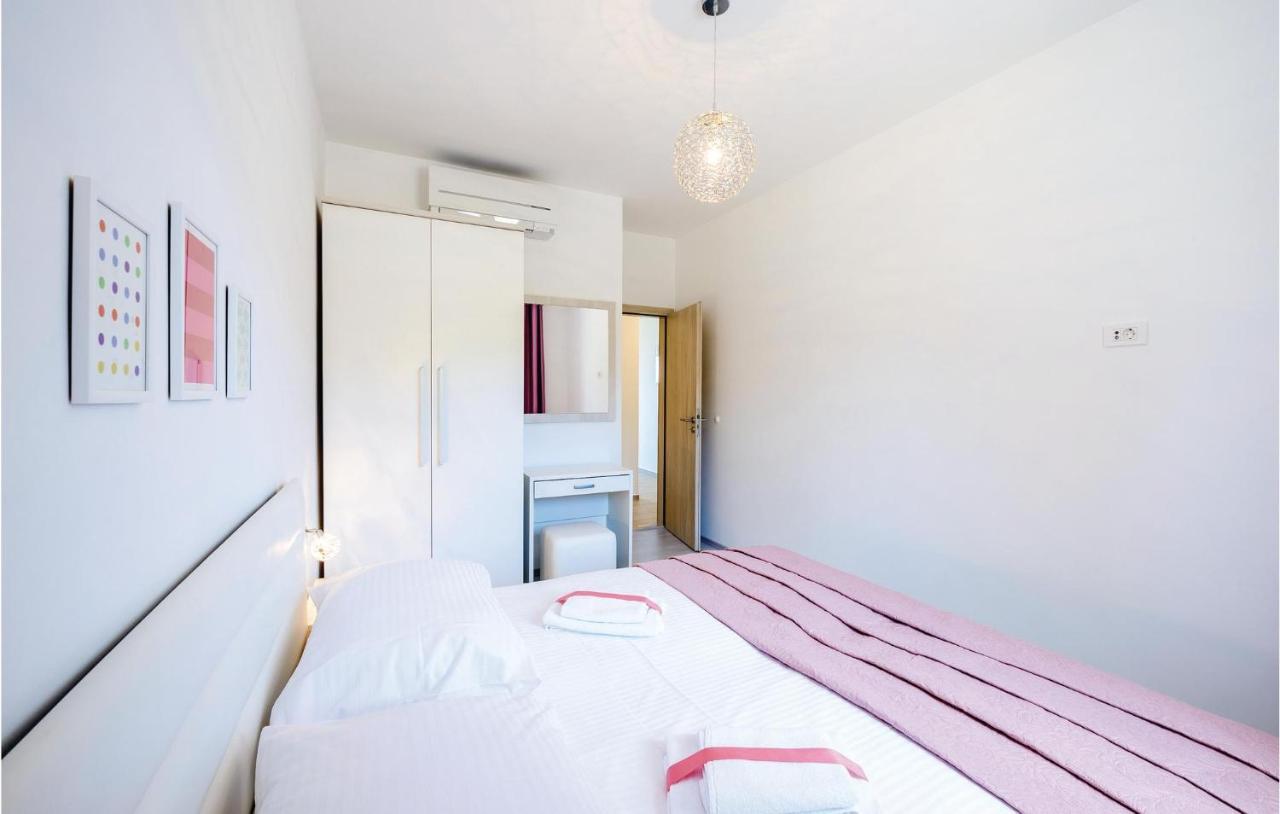 Amazing Apartment In Cavtat With House Sea View Exterior foto